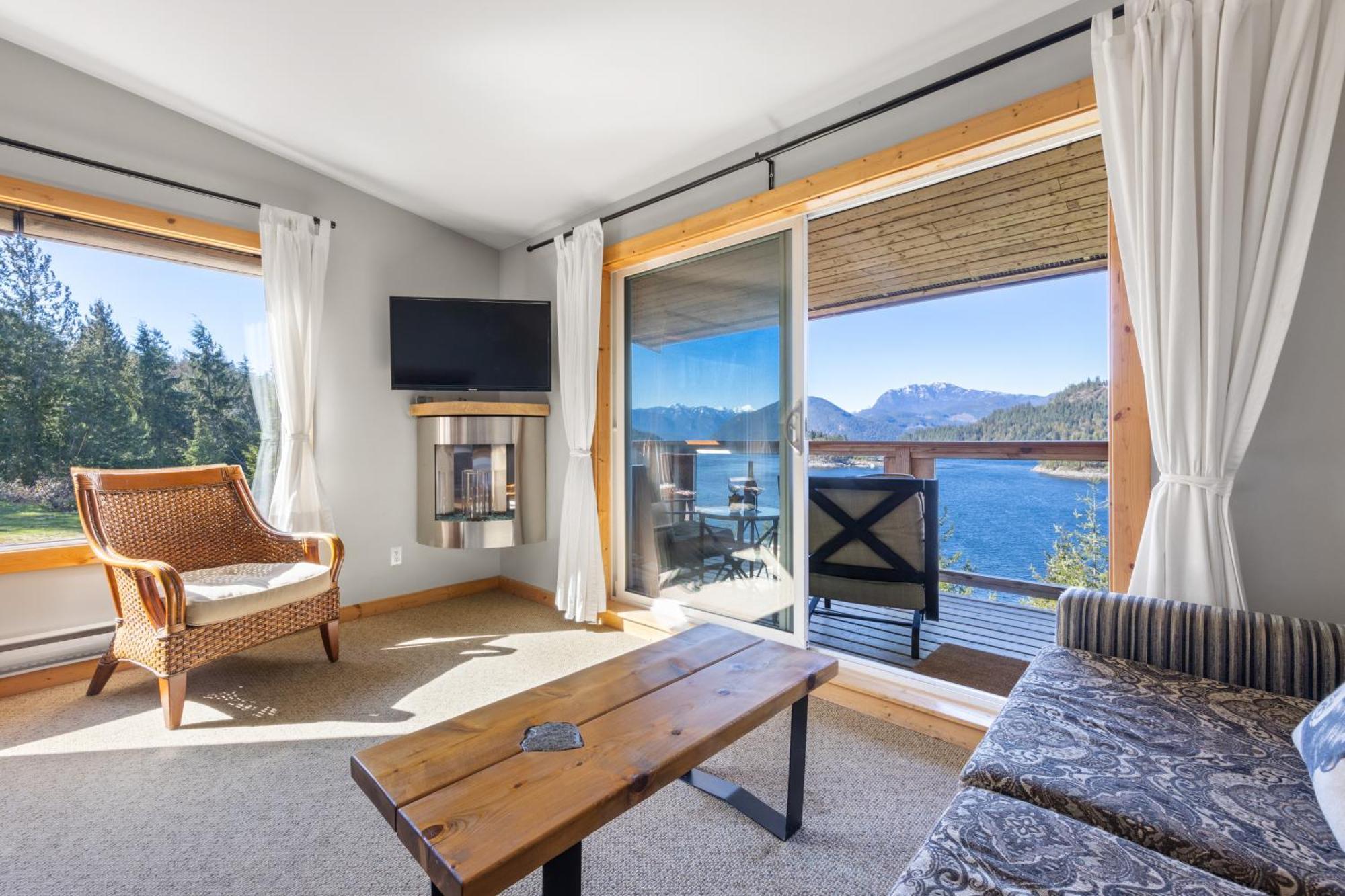 West Coast Wilderness Lodge Egmont Dış mekan fotoğraf