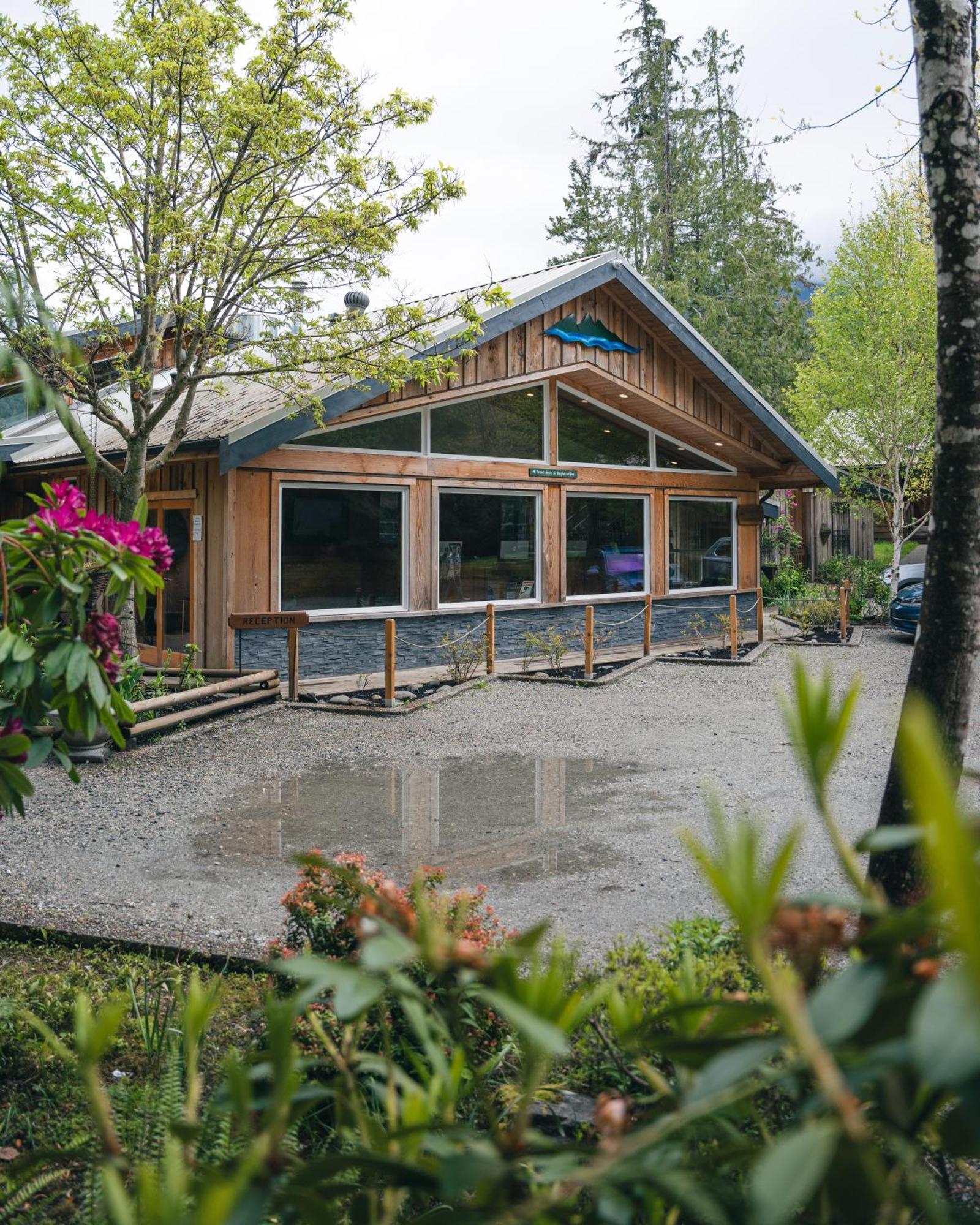 West Coast Wilderness Lodge Egmont Dış mekan fotoğraf
